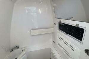 2024 Jupiter 38 HFS thumbnail 85