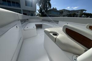 38ft Jupiter Yacht For Sale