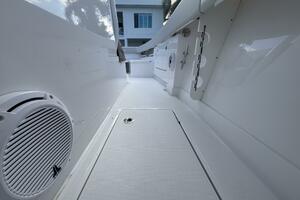 38ft Jupiter Yacht For Sale