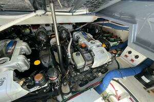 2023 Cruisers Yachts 38 GLS thumbnail 19