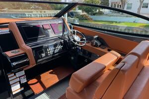 Cruisers Yachts 38 GLS -