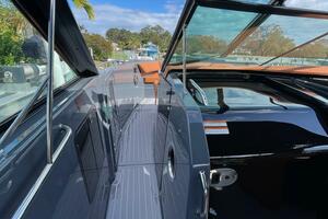 Cruisers Yachts 38 GLS -