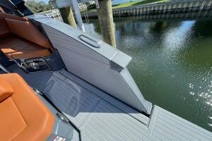 Cruisers Yachts 38 GLS -