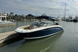 Photo 5967592 for 2015 Sea Ray 270 Sundeck  