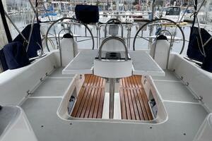 Photo 5967620 for 2005 Catalina 470 Hale Moana 