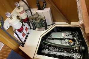 Photo 5967604 for 2005 Catalina 470 Hale Moana 