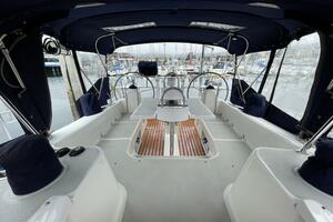 Photo 5967619 for 2005 Catalina 470 Hale Moana 