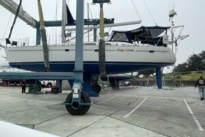 Photo 5967639 for 2005 Catalina 470 Hale Moana 