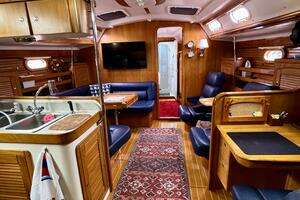 2005 Catalina 470 thumbnail 15