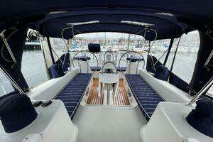 2005 Catalina 470 thumbnail 10