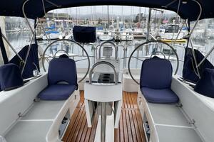 Photo 5967622 for 2005 Catalina 470 Hale Moana 