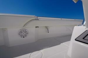 SeaHunter 38 Reel Escape- Gunwale