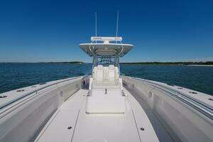 2023 SeaHunter 38 CTS thumbnail 13