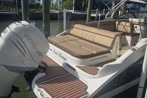 Cool Change 27ft Sea Ray Yacht For Sale