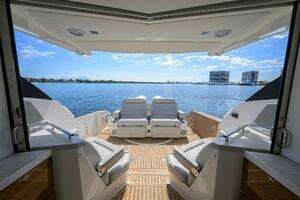 2022 Tiara Yachts 43 LE thumbnail 26