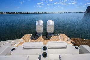 2022 Tiara Yachts 43 LE thumbnail 50