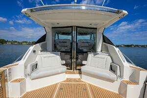 2022 Tiara Yachts 43 LE thumbnail 38