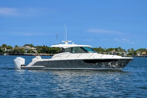 2022 43 Tiara LE 43ft Tiara Yachts Yacht For Sale