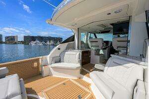 2022 Tiara Yachts 43 LE thumbnail 36