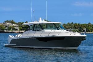 2022 43 Tiara LE 43ft Tiara Yachts Yacht For Sale