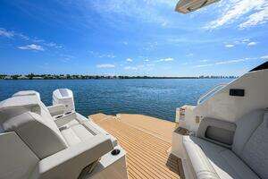 2022 Tiara Yachts 43 LE thumbnail 42
