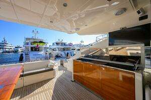 2013 Princess V72 Express Yacht thumbnail 6