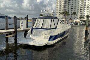 2007 Cruisers Yachts 560 Express thumbnail 3