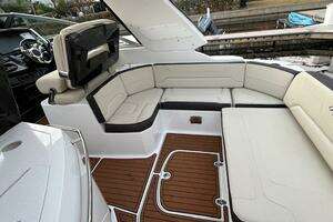 2018 Monterey 335 Sport Yacht thumbnail 20