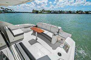 2018 Tiara Yachts C44 thumbnail 32