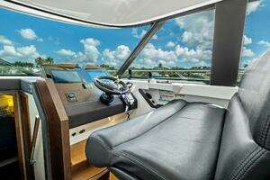 2018 Tiara Yachts C44 thumbnail 50