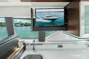 2018 Tiara Yachts C44 thumbnail 45