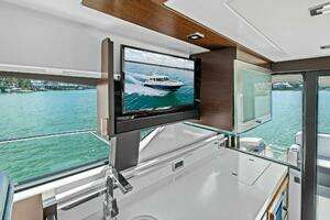 2018 Tiara Yachts C44 thumbnail 46