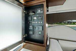 2018 Tiara Yachts C44 thumbnail 58