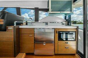 2018 Tiara Yachts C44 thumbnail 44