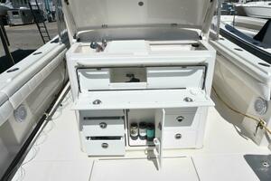 Why Knot II 34ft Regulator Yacht For Sale