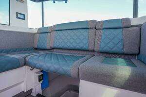 2024 Axopar 37 XC Cross Cabin thumbnail 16