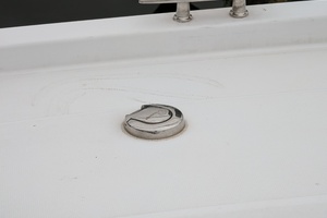 54FT (16.46M) CRUISERS YACHTS