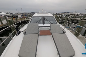 54FT (16.46M) CRUISERS YACHTS