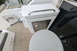 2022 Cruisers Yachts 54 Cantius thumbnail 58