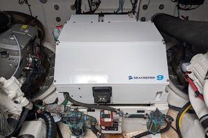 54FT (16.46M) CRUISERS YACHTS