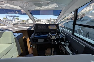 54ft Cruisers Yachts Yacht For Sale