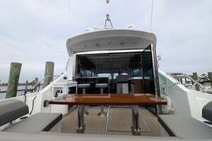 2022 Cruisers Yachts 54 Cantius thumbnail 65