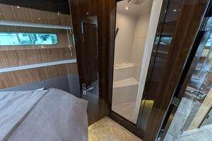 2022 Cruisers Yachts 54 Cantius thumbnail 50