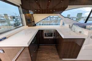 2022 Cruisers Yachts 54 Cantius thumbnail 12