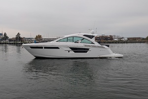54ft Cruisers Yachts Yacht For Sale