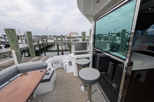 54FT (16.46M) CRUISERS YACHTS