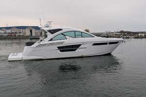 2022 Cruisers Yachts 54 Cantius thumbnail 2