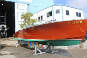 My Lil Sweetie 30ft Hacker Craft Yacht For Sale