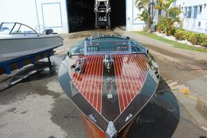 My Lil Sweetie 30ft Hacker Craft Yacht For Sale