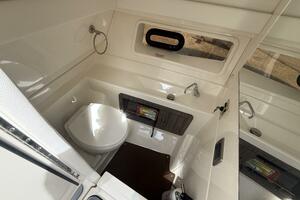 2020 Sea Ray 350 SLX Outboard thumbnail 15